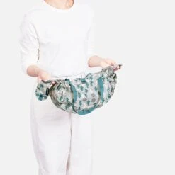 Shupatto X Lisa Larson Foldable Tote Medium -Fashion Bag Store 3e00baaf136a85234c9d1a28f4903fa1 430ad38f 208a 4b85 9b80 5413c6903e09