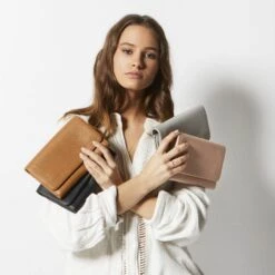 Status Anxiety Remnant Leather Wallet -Fashion Bag Store 4174655ae071b9fdac51f9ee2e82652f 2cdf19a1 9326 4df6 a383 5fe12e4d52df