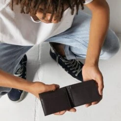 Status Anxiety Noah Leather Wallet -Fashion Bag Store 5f6bec53bb525a679a7b33d579bed752 7edeb5a8 8c11 4aed 8358 33e8b1c2c72c