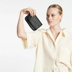 Status Anxiety Impermanent Wallet -Fashion Bag Store 7a5c9d863bd014a333021ad1dcbb31e5 e000e5d6 2d88 42b2 a02c 9fff8466ce1c