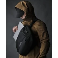 ALPAKA Bravo Sling Max V2 -Fashion Bag Store Alpaka Bravo Sling Max V2 Jet Black 4 fc2ebc1c 5510 4877 8117 1225e0e3e0e7