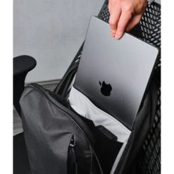 ALPAKA Metro Backpack -Fashion Bag Store Alpaka Metro Backpack Axoflux 300D Black 11 1 d073a773 359c 4fa5 a1f2 6476ba6e60e2