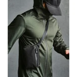 ALPAKA Metro Sling Axoflux 17 ALPAKA Metro Sling Axoflux -Fashion Bag Store Alpaka Metro Sling Axoflux Black 4a e753dce9 6979 41e6 ab03 f6f10cf3a152