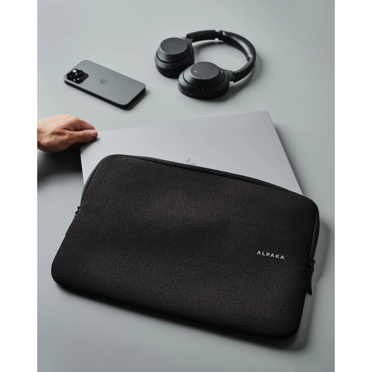 ALPAKA Slim Laptop Sleeve 16" 6 ALPAKA Slim Laptop Sleeve 16" - Image 4