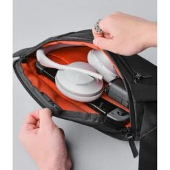 ALPAKA Bravo Sling Mini V2 -Fashion Bag Store Alpaka Bravo Sling Mini V2 VX42 Black 5 34a20183 bfe7 41a1 bc5a 0202779f84a4