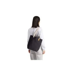 Bellroy City Tote -Fashion Bag Store Bellroy City Tote Black 11 4c24f329 6afd 49c7 a39b fedb956baff8