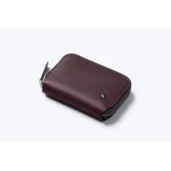Bellroy Folio Mini -Fashion Bag Store Bellroy Folio Mini Deep Plum 1 2d8f28dd 22b5 4332 b5d8 f2dcb5870c0a