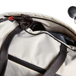 Bellroy Lite Duffel (SA) -Fashion Bag Store Bellroy Lite Duffel Chalk 6 94fb1ebe 35b7 4ba0 96cf 3966d82216c5