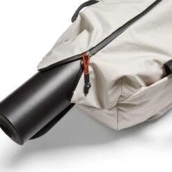 Bellroy Lite Duffel -Fashion Bag Store Bellroy Lite Duffel Chalk 8 a97a2116 4a5e 424e 99bd 233f2c9bec5b