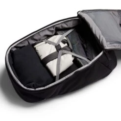 Bellroy Lite Sling (SA) -Fashion Bag Store Bellroy Lite Sling Chalk 8 c26bd3bd 1a46 48b2 82c5 625a4d2e14a0