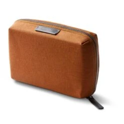 Bellroy Tech Kit Compact -Fashion Bag Store Bellroy Tech Kit Compact Bronze 1 137f3c67 070d 4820 a5df 6efec6f8411f