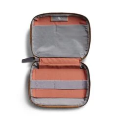 Bellroy Tech Kit Compact -Fashion Bag Store Bellroy Tech Kit Compact Bronze 3 03876e64 53c0 45ff a58f 3a2868248b87