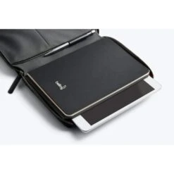 Bellroy Tokyo Folio 8" -Fashion Bag Store Bellroy Tokyo Folio 8 Raven 7 96bb7c31 1ba3 4a1e 8944 428acf3f2ead