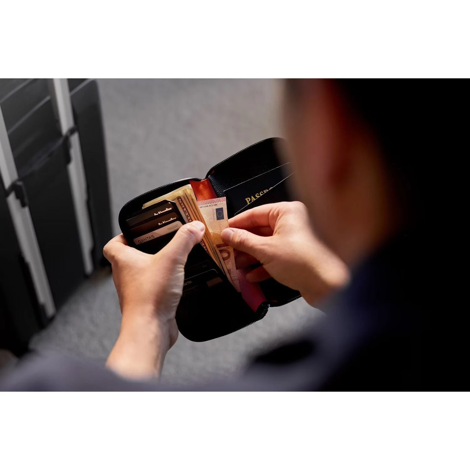 Bellroy Travel Folio (Second Edition) - Carryology Essential Edition 13 Bellroy Travel Folio (Second Edition) - Carryology Essential Edition - Image 11