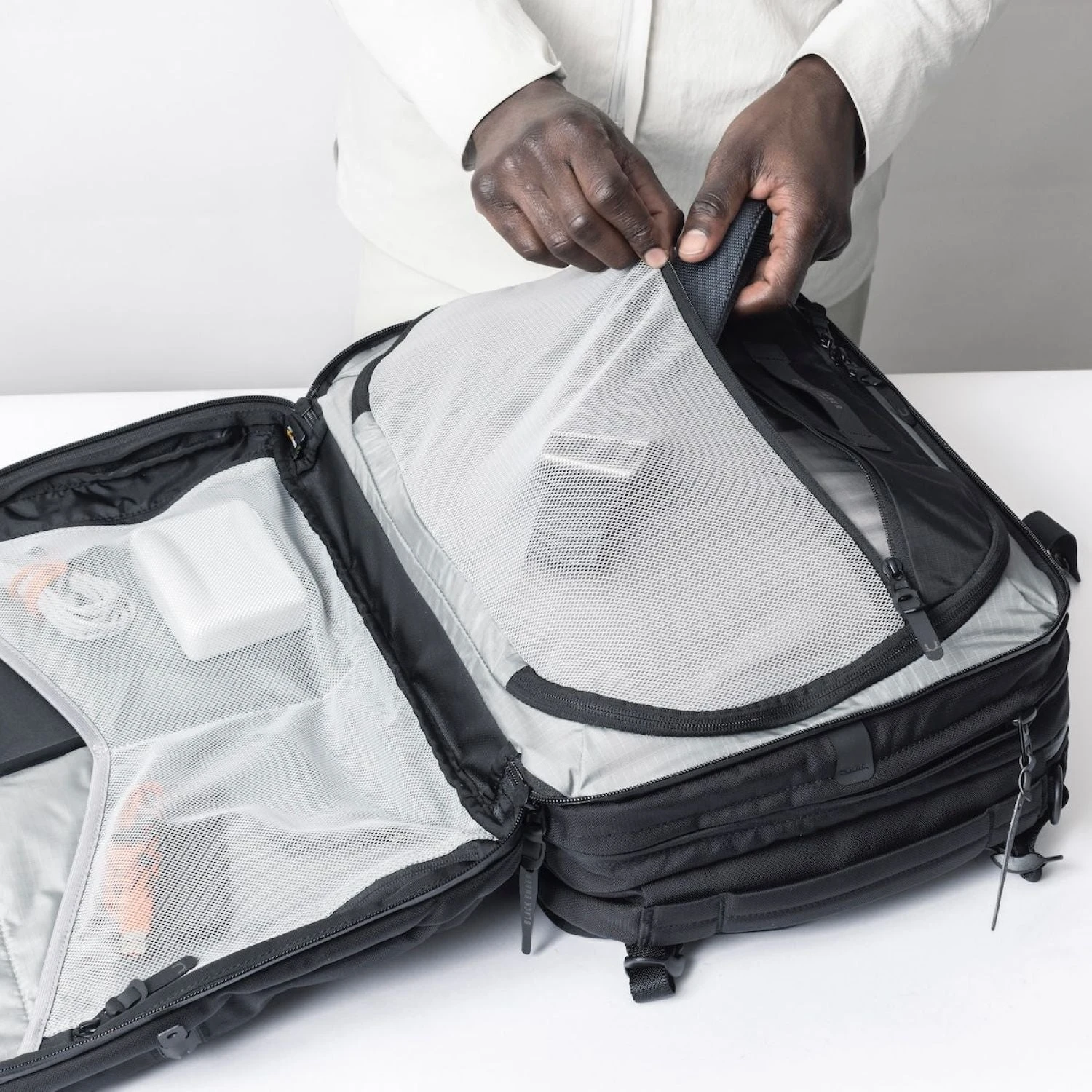 Black Ember Forge 30 15” Convertiable Travel Pack 15 Black Ember Forge 30 15” Convertiable Travel Pack - Image 13