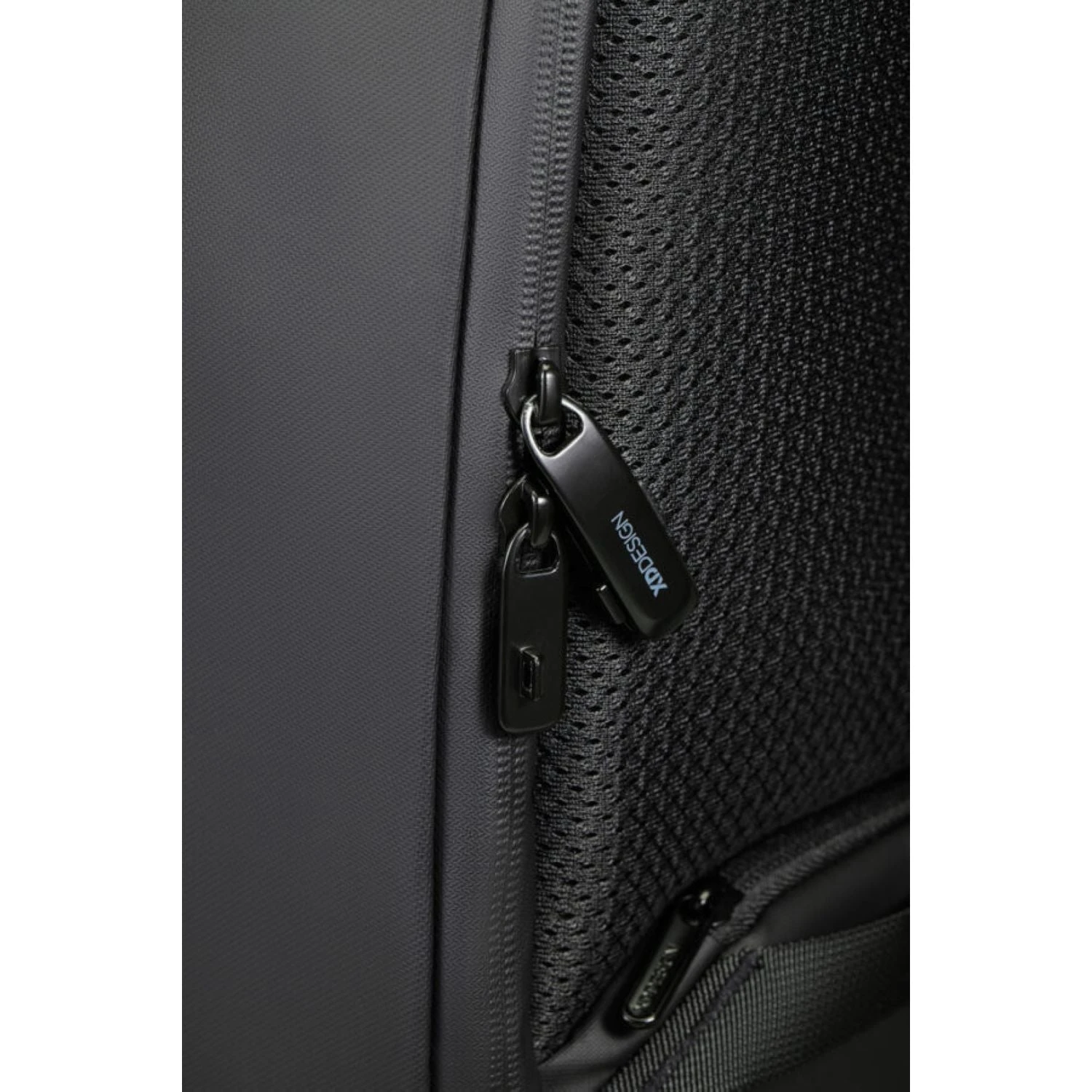 Bobby Edge Backpack 12 Bobby Edge Backpack - Image 10