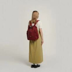 Hellolulu Elio Everyday Totepack Recycled (SA) -Fashion Bag Store Hellolulu Elio Everyday Totepack Recycled Red 7 1 a89bac68 0426 42b1 9d9a 878e588999f8