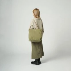 Hellolulu Jonna Double Sided Versatile Tote Recycled -Fashion Bag Store Hellolulu Jonna Double Sided Versatile Tote Recycled Bright Olive Linen 7a 1 31e92e8a 5622 49db 8983 34436d338855
