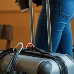 Heroclip Carabiner Medium 40 Heroclip Carabiner Medium -Fashion Bag Store Heroclip Series 3 1 c8ec5615 0b45 44d1 860a acc0a7d18b3a