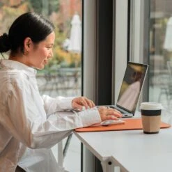 Orbitkey Hybrid Laptop Sleeve 14" -Fashion Bag Store Orbitkey Hybrid Laptop Sleeve 14 Teraccotta 4 383ea153 ac7d 43b2 a4af 73648b547f5a