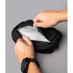 ALPAKA Flight Sling 1L -Fashion Bag Store alpaka flight sling 1l axoflux 210d black 8